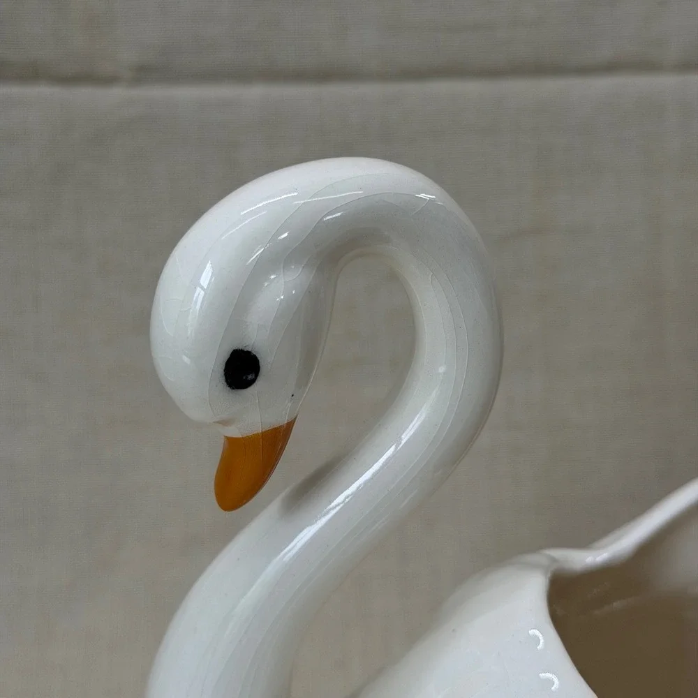 Vintage White Swan Planter Ceramic Cachepot Cottage Garden Floral Vase Decor
